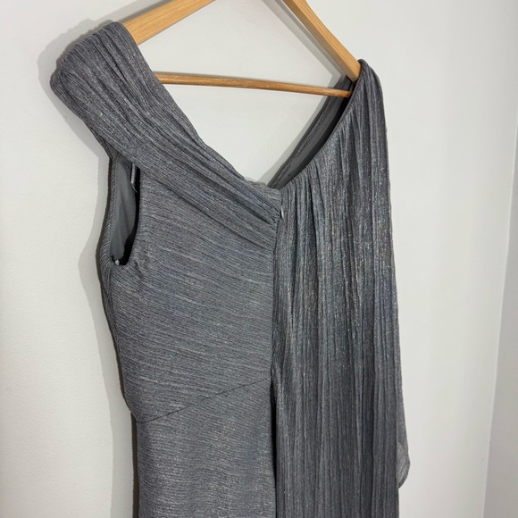 Elegant Gray Maxi Dress - Picture 8 of 15